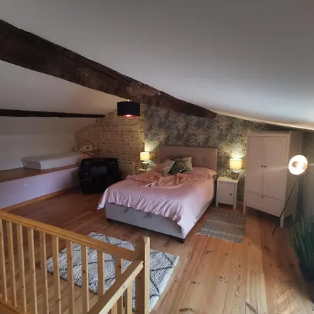 Kiwi Apartment Genouille (Vienne)