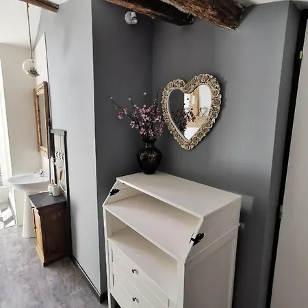 Kiwi Apartment Genouille (Vienne)